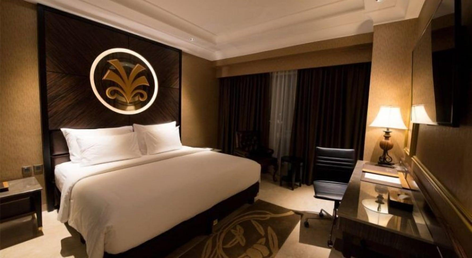 Myko Hotel & Convention Center Макасар Экстерьер фото