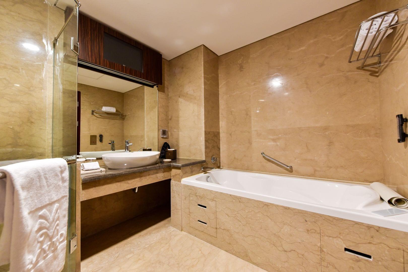 Myko Hotel & Convention Center Макасар Экстерьер фото
